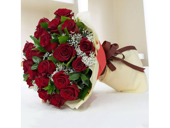 ΜΠΟΥΚΕΤΟ ΜΕ 15 ΚΟΚΚΙΝΑ ΤΡΙΑΝΤΑΦΥΛΛΑ