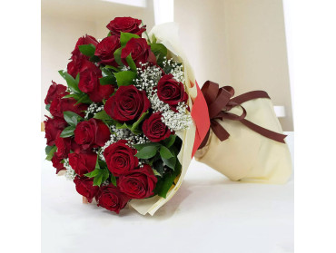 ΜΠΟΥΚΕΤΟ ΜΕ 15 ΚΟΚΚΙΝΑ ΤΡΙΑΝΤΑΦΥΛΛΑ